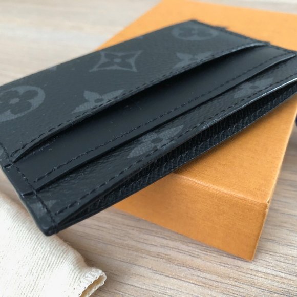 Louis Vuitton Monogram Card Holder - Picture 4 of 8